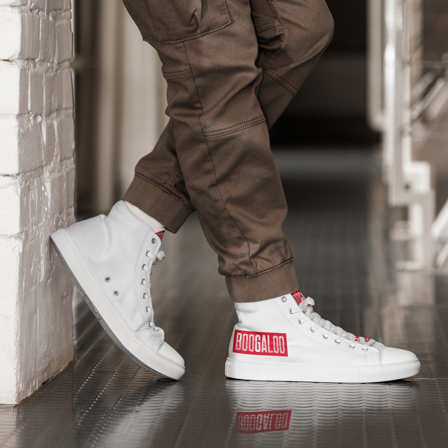 White Men’s high top canvas shoes